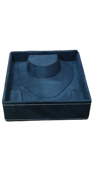 Signature Suede Jewelry Set Tray