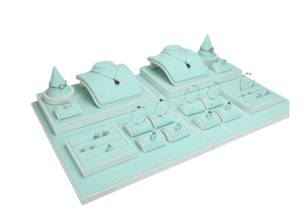 Multi-Set Fitting Display Tray